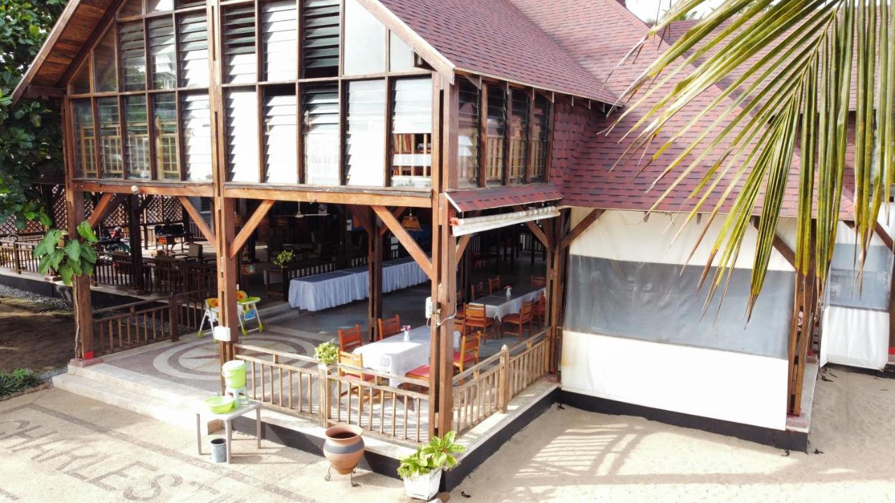 Charlestina Beach Resort Ampeni Esterno foto