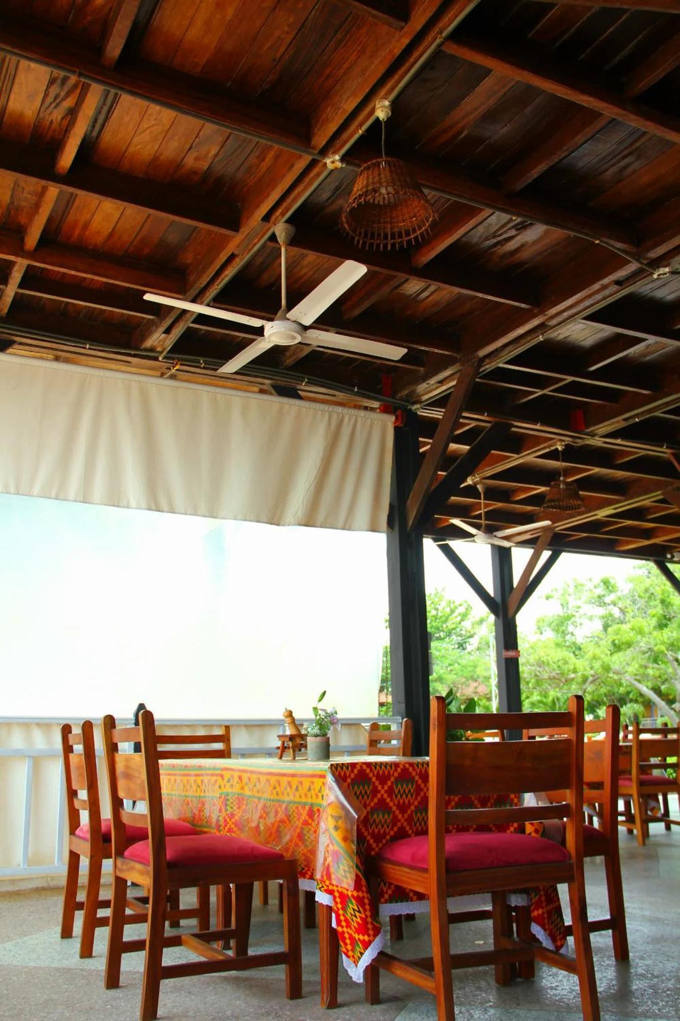 Charlestina Beach Resort Ampeni Esterno foto