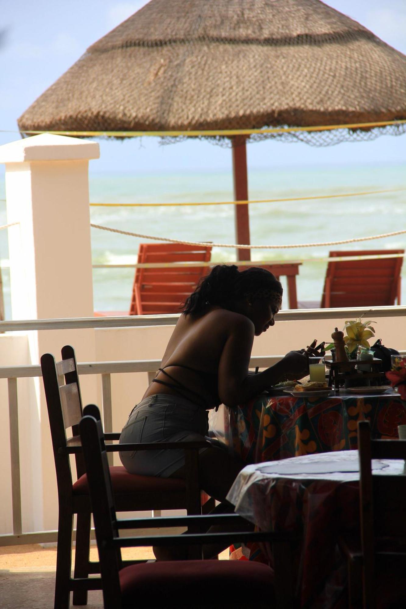 Charlestina Beach Resort Ampeni Esterno foto