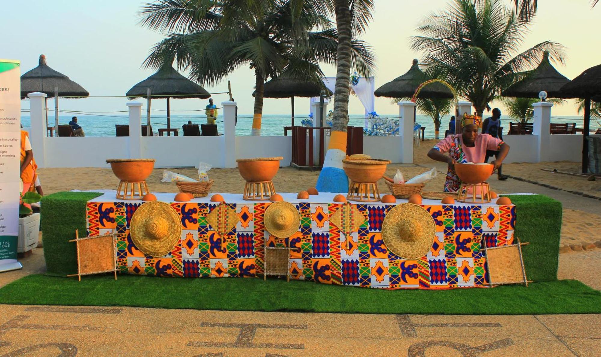 Charlestina Beach Resort Ampeni Esterno foto