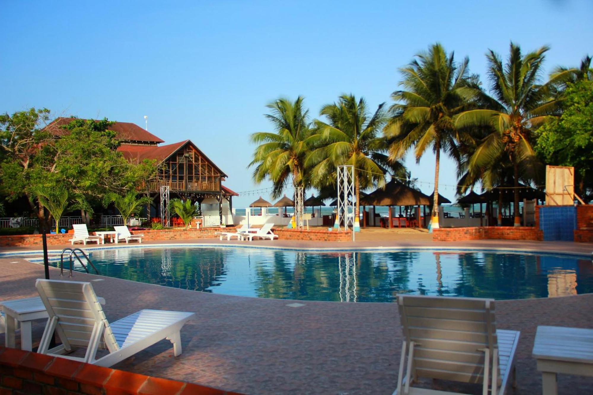 Charlestina Beach Resort Ampeni Esterno foto