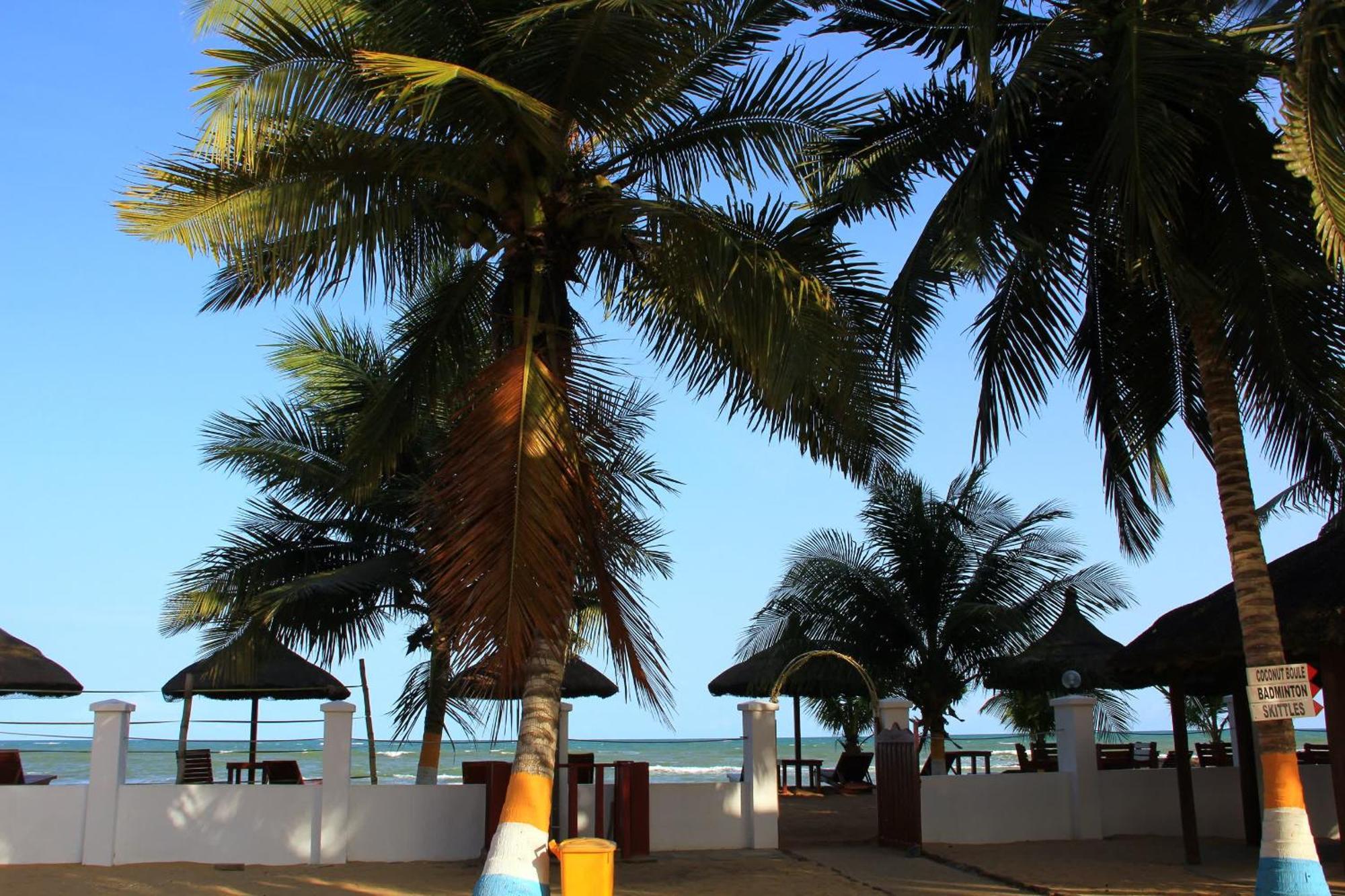 Charlestina Beach Resort Ampeni Esterno foto
